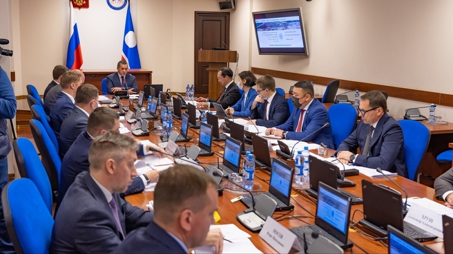 Юрий Трутнев в рамках поездки в Республику Саха (Якутия) провёл совещание по вопросам работы энергетического комплекса республики