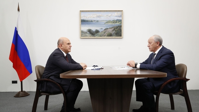 Беседа Михаила Мишустина с губернатором Саратовской области Валерием Радаевым