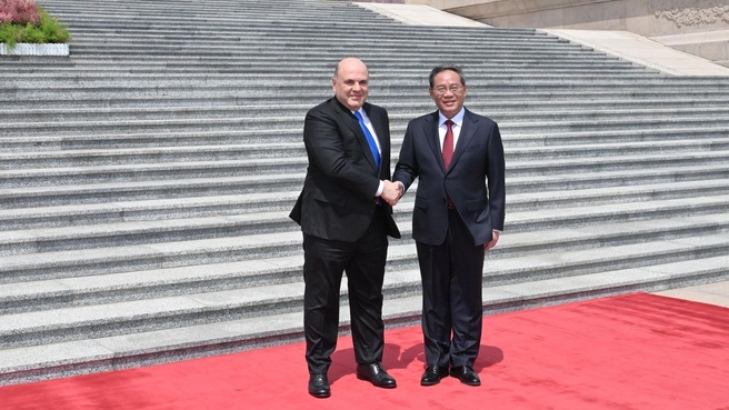Mikhail Mishustin and Premier of the State Council of the People’s Republic of China Li Qiang