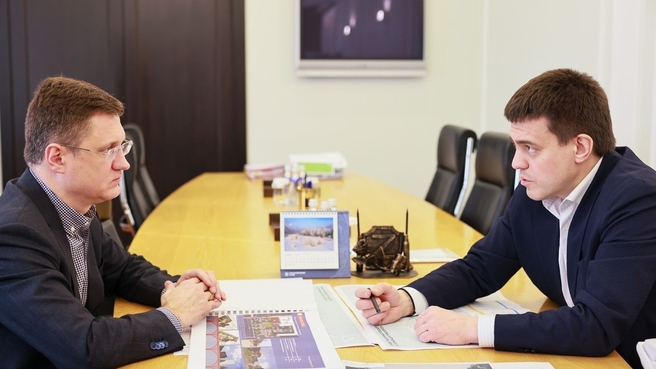 Рабочая встреча Александра Новака с губернатором Красноярского края Михаилом Котюковым