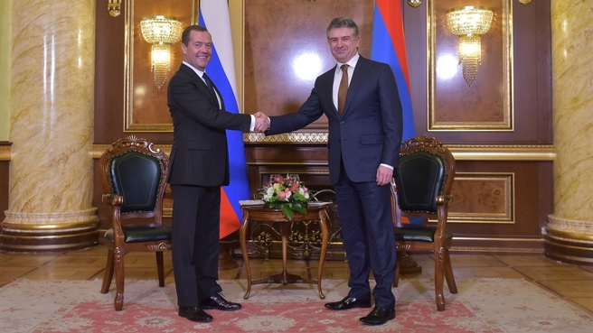 Беседа с Премьер-министром Армении Кареном Карапетяном