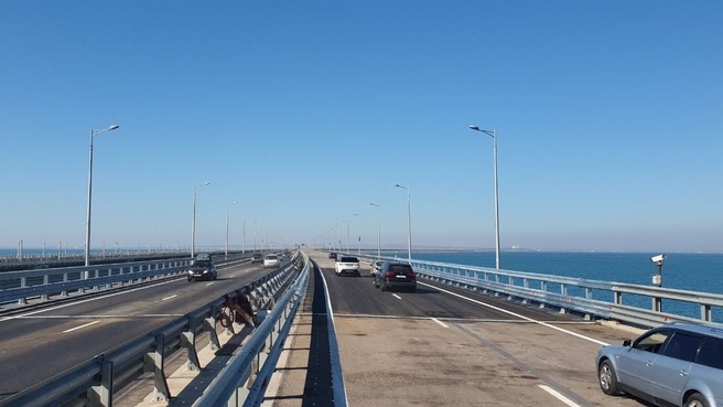 Марат Хуснуллин: Крымский мост полностью открыт для автомобильного движения после восстановления