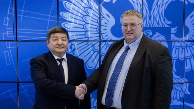 Alexei Overchuk meets with Prime Minister and Chief of Staff of the Presidential Executive Office of Kyrgyzstan Akylbek Japarov