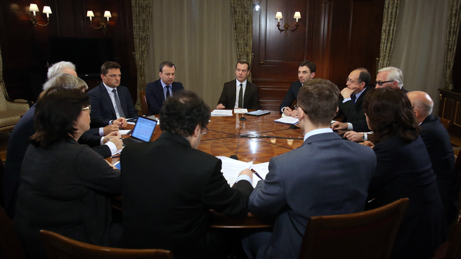 Встреча Дмитрия Медведева с членами Экспертного совета при Правительстве