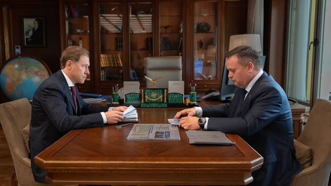 Денис Мантуров встретился с губернатором Новгородской области Андреем Никитиным