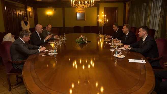 Встреча Игоря Шувалова с президентом ФИФА Джанни Инфантино