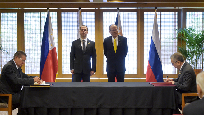 Signing of Russian-Philippine documents