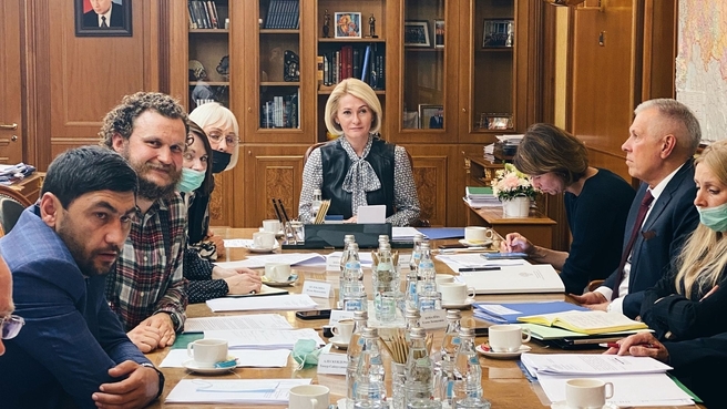 Виктория Абрамченко провела встречу с российскими фермерами