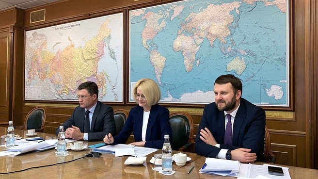 Виктория Абрамченко и Александр Новак провели совещание по актуальным вопросам климатической стратегии и низкоуглеродной экономики