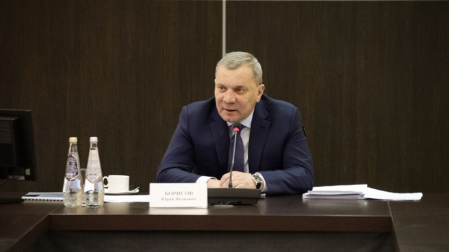 Юрий Борисов провёл совещание после посещения филиала ПАО «Ил» - Авиастар