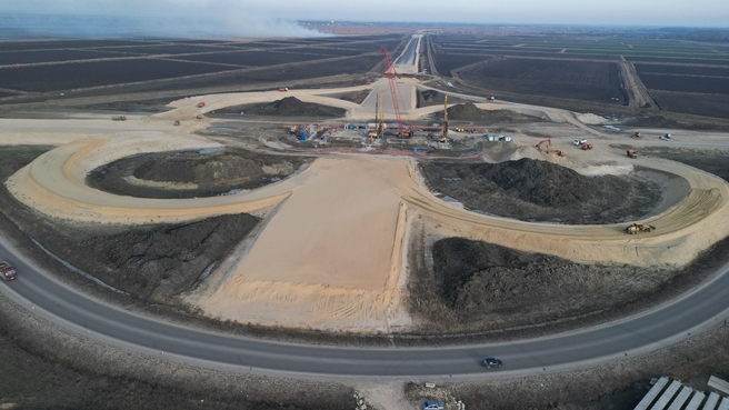 Марат Хуснуллин: Новая дорога к Крымскому мосту в Краснодарском крае готова на 50%