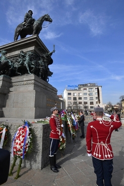 Laying a wreath to the monument of Alexander II, the Tsar Liberator