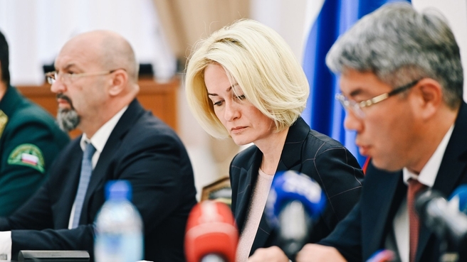Виктория Абрамченко провела заседание Правительственной комиссии по вопросам охраны озера Байкал