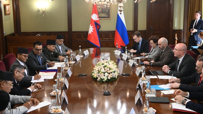 Рабочая встреча Дмитрия Чернышенко и Председателя Национального собрания Федерального парламента Непала Ганеша Прасада Тимилсина