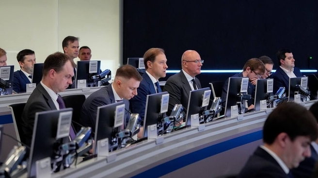 На совещании под председательством Дениса Мантурова и Дмитрия Чернышенко обсудили развитие станкоинструментальной промышленности