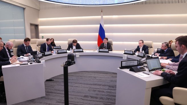 Александр Новак провёл заседание штаба по ситуации на внутреннем рынке нефтепродуктов