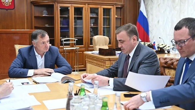 Марат Хуснуллин провёл рабочую встречу с губернатором Тульской области Алексеем Дюминым
