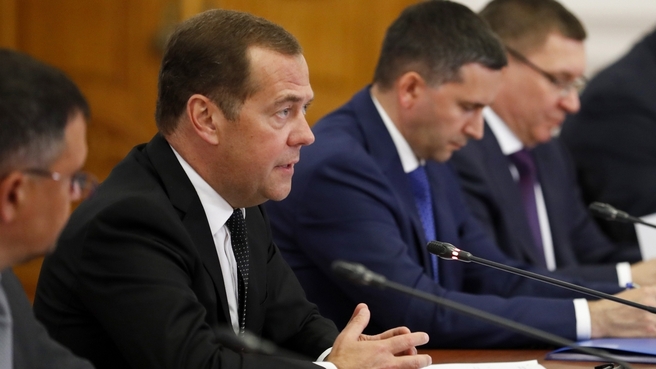 Вступительное слово Дмитрия Медведева на совещании о развитии водохозяйственного комплекса в бассейне реки Волги