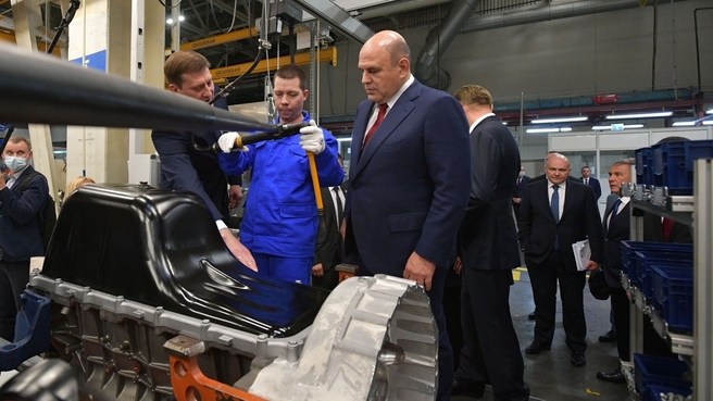 Михаил Мишустин посетил завод двигателей ПАО «КамАЗ»