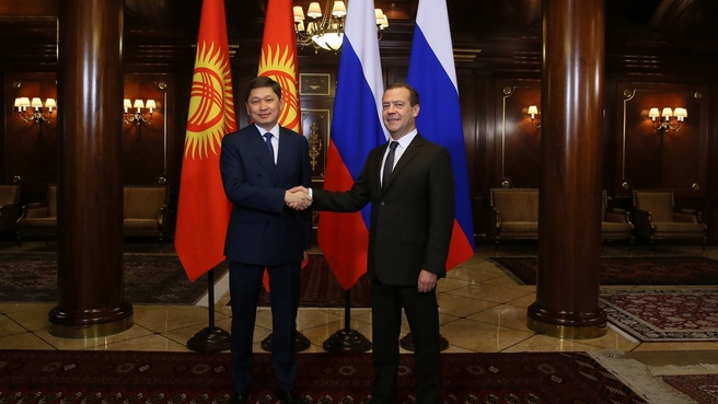 Беседа Дмитрия Медведева с Премьер-министром Киргизии Сапаром Исаковым