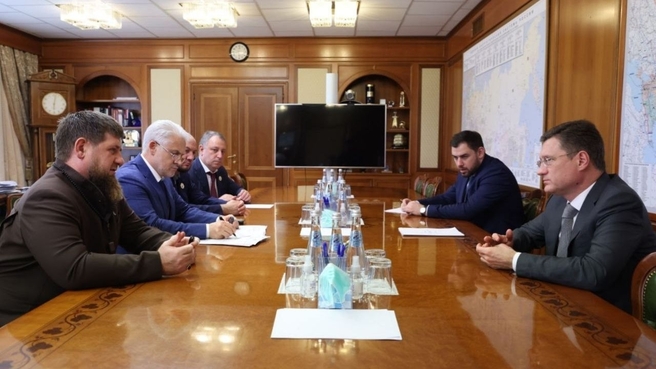 Рабочая встреча Александра Новака с главой Чеченской Республики Рамзаном Кадыровым