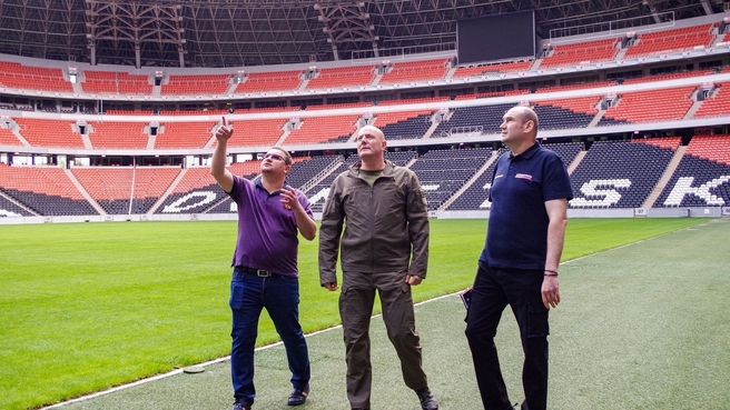 Дмитрий Чернышенко посетил стадион «Донбасс Арена»
