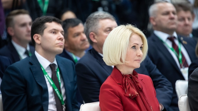 Виктория Абрамченко приняла участие в открытии российской агропромышленной выставки «Золотая осень – 2021»