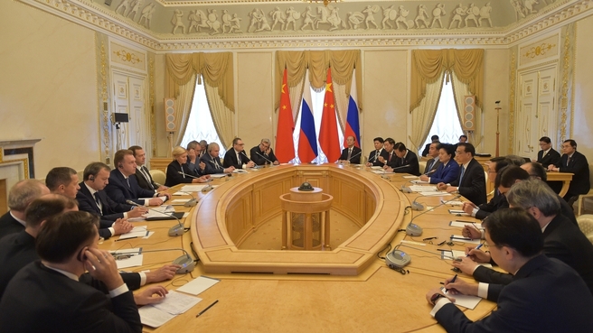 Dmitry Medvedev's meeting with Premier of the State Council of China Li Keqiang