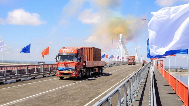 An official ceremony to launch traffic via an international motorway bridge across the Amur River