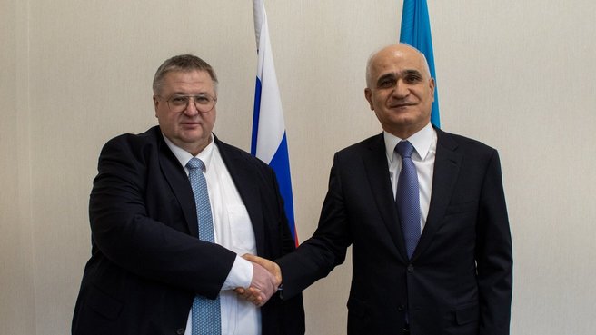 Alexei Overchuk meets with Azerbaijani Deputy Prime Minister Shahin Mustafayev