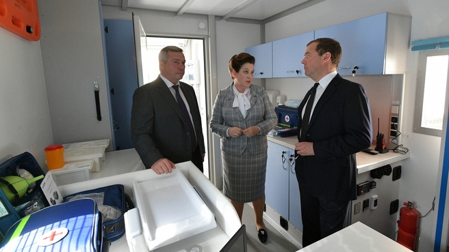 Осмотр мобильных медицинских комплексов, поставленных за счёт средств федерального бюджета в Ростовскую область в 2018 году