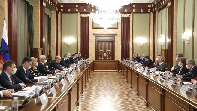 Встреча Михаила Мишустина с членами Совета палаты Совета Федерации Федерального Собрания