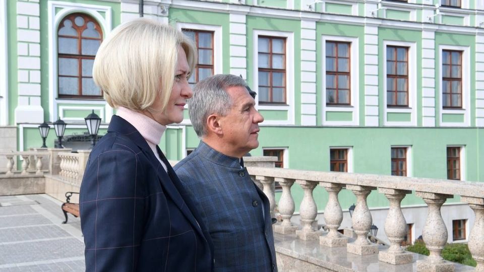 Виктория Абрамченко вместе с главой Республики Татарстан Рустамом Миннихановым осмотрела городские очистные сооружения и иловые поля