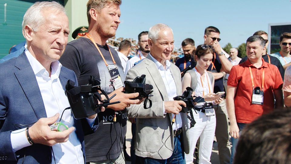 Андрей Белоусов посетил полигон Кольцово, где проходили демонстрационные полёты дронов «Архипелага-2023»