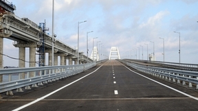 23 февраля был дан старт движению по автомобильной части Крымского моста